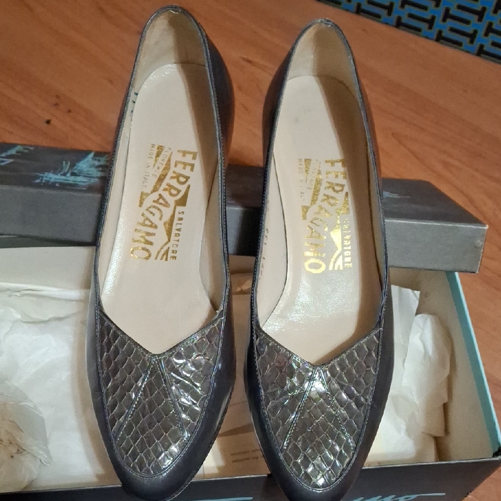 Salvatore Ferragamo Women's Metallic Brown Flats